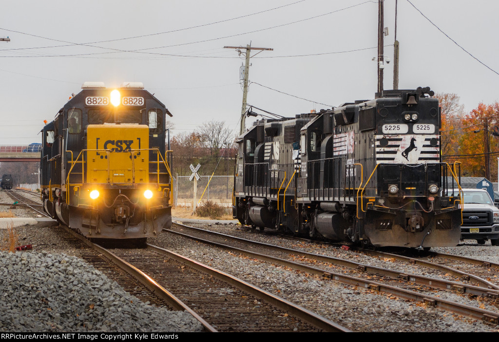 NS GP38-2 #5225 and CSX SD40-2 #8828